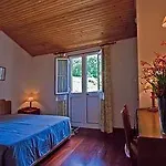 Quinta Das Colmeias Отель *